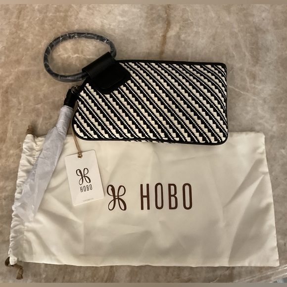 HOBO Women's Sable Wristlet Clutch New With Tags - Picture 10 of 16